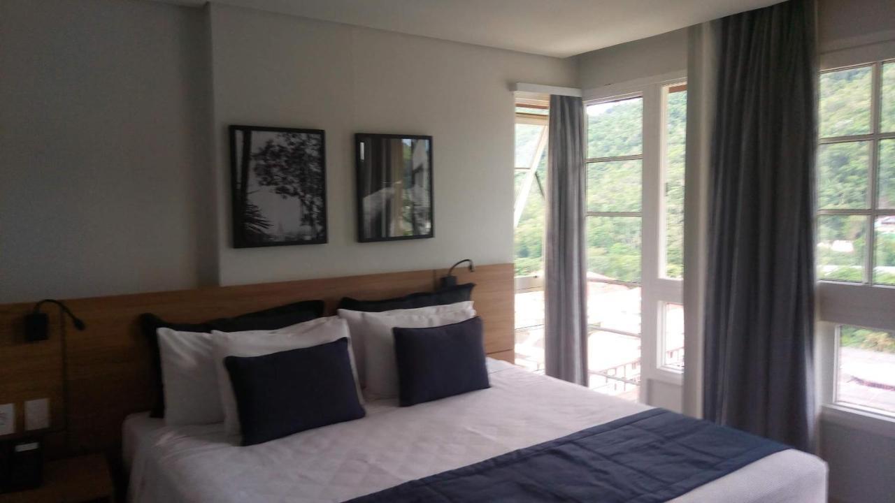 Live Suites Itaipava Eksteriør bilde